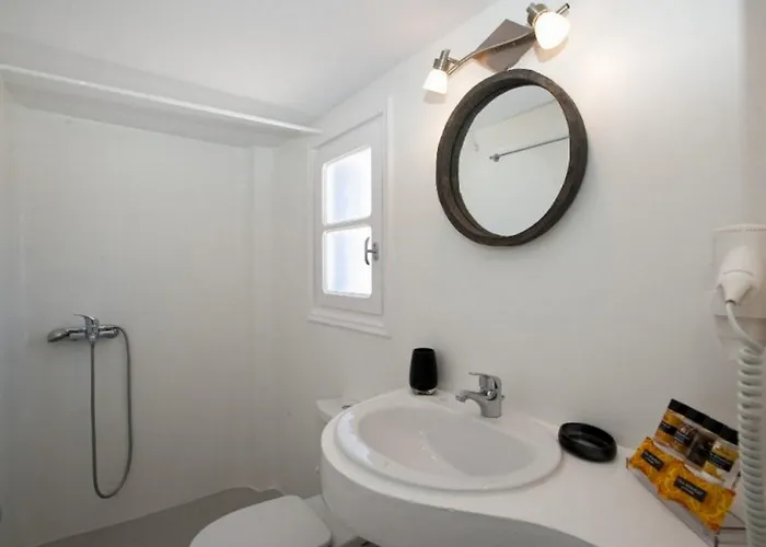 Gryparis' Club * Mykonos Town