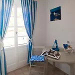 Gryparis' Club Апартаменты Mykonos Town