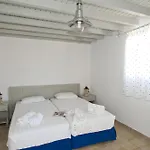 Апартаменты Gryparis' Club